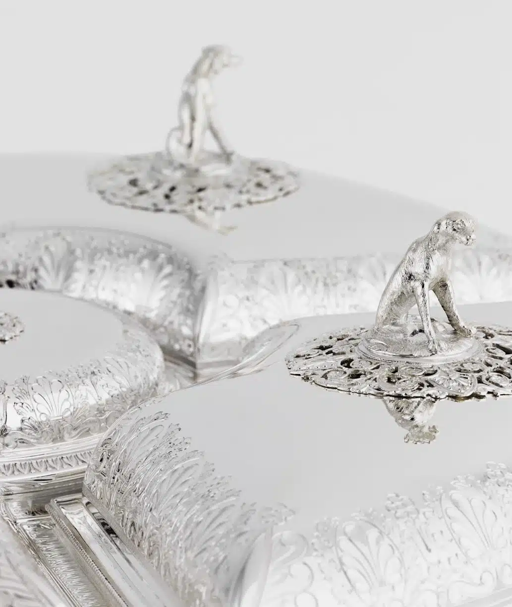 Serving plate in sterling silver designed by Martin-Guillaume Biennais